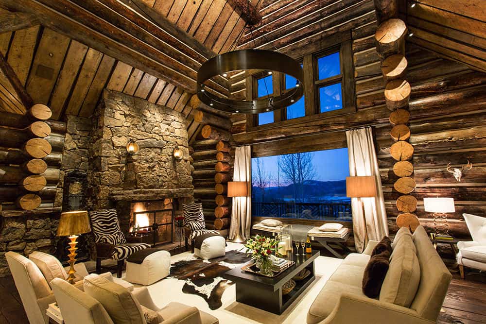 Dreamy mountain chalet nestled in the pristine beauty of Alpine Peaks