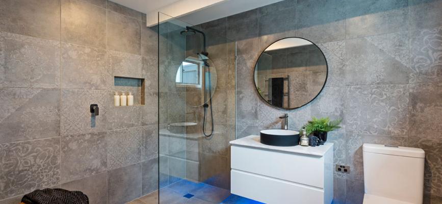 How to make your bathroom look bigger